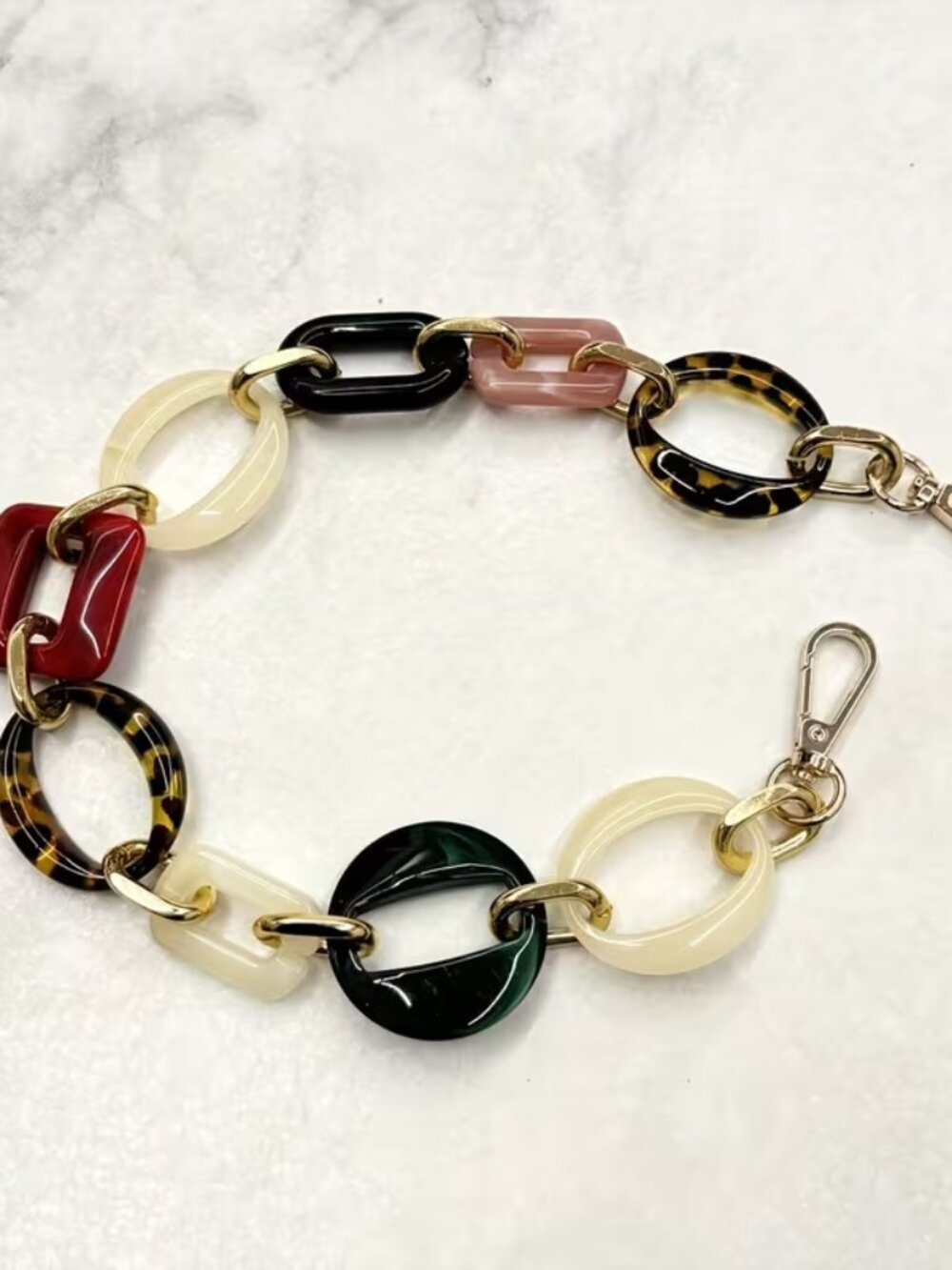 RESIN LINK BAG CHARM - BEAUTIFUL